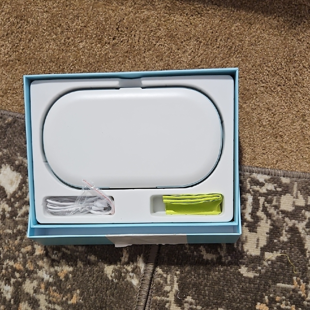 NIB White UV Sanitizer Box